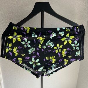 Ashley Stewart Floral Swim Shorts Size 14/16 NEVER WORN 
VACATION SWIM